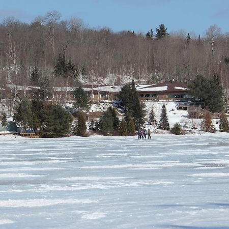 Dunlop Lake Lodge Elliot Lake Exterior photo