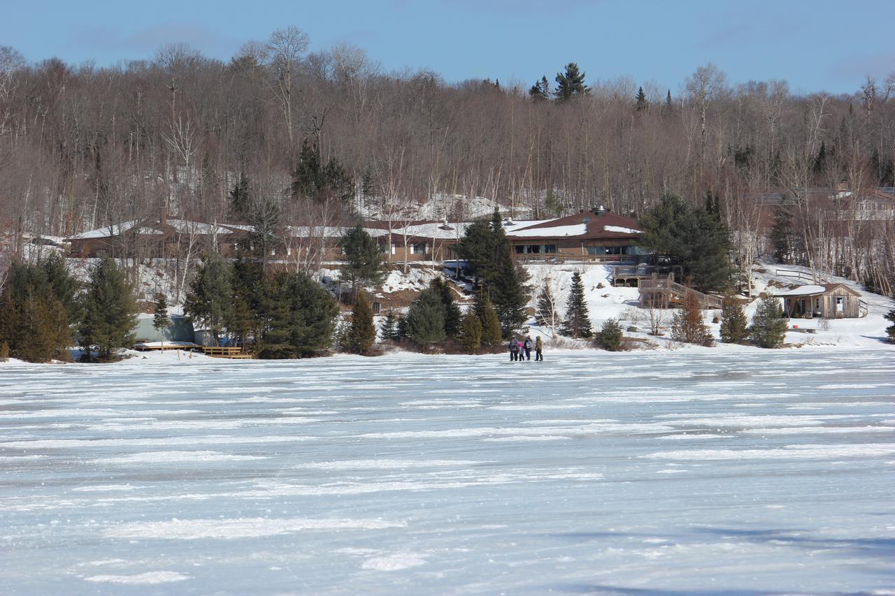 Dunlop Lake Lodge Elliot Lake Exterior photo