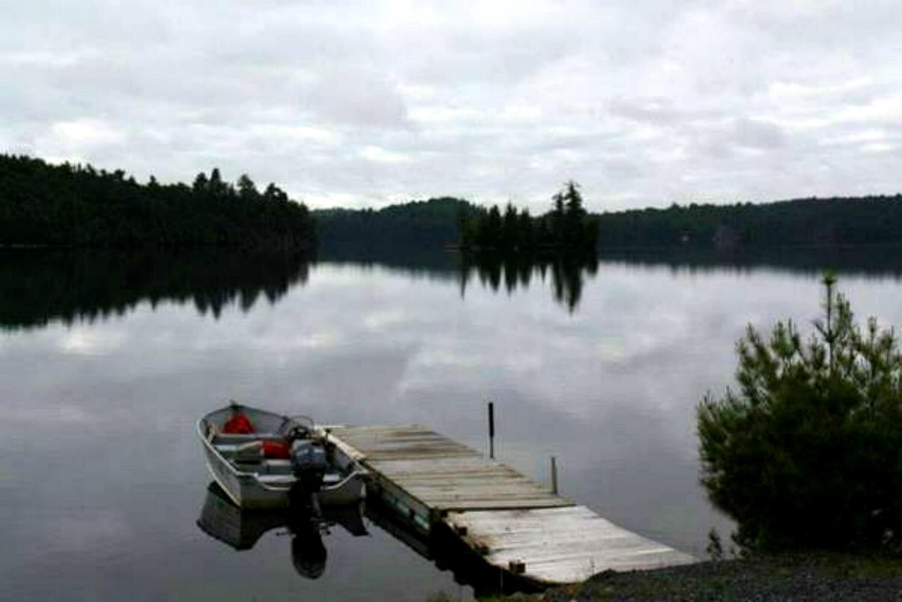 Dunlop Lake Lodge Elliot Lake Exterior photo